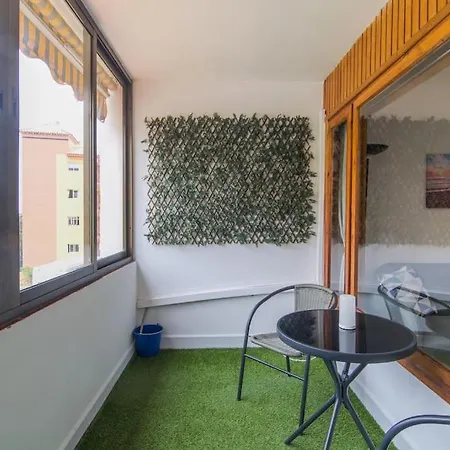 Amplio Estudio Con Terraza, Parking Y Reformado